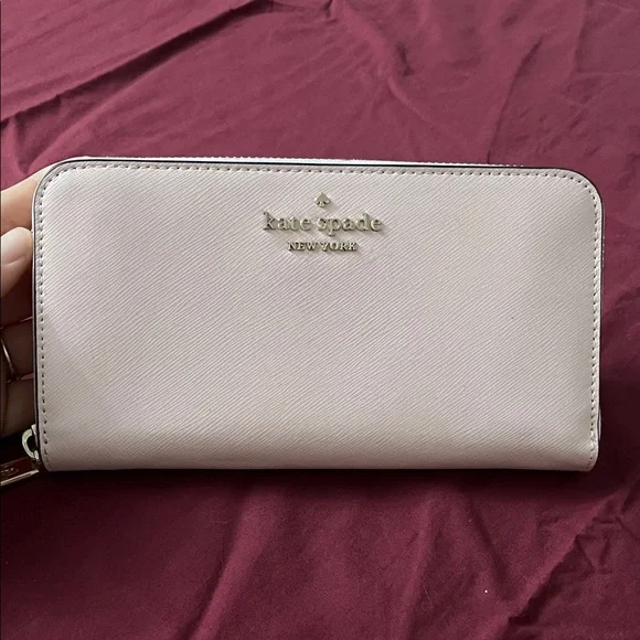 NWTs Kate Spade Soft Pink Large Zip Wallet - Picture 2 of 16